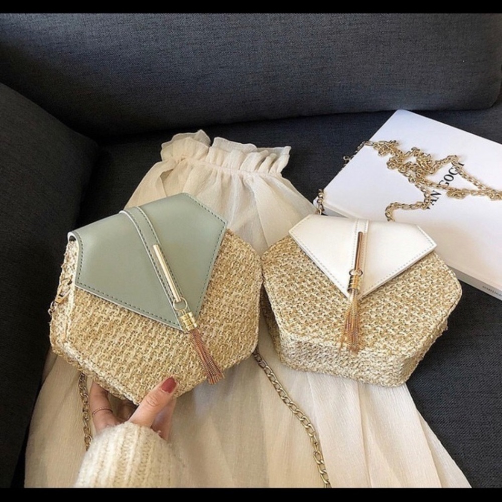 The organic bag, green.